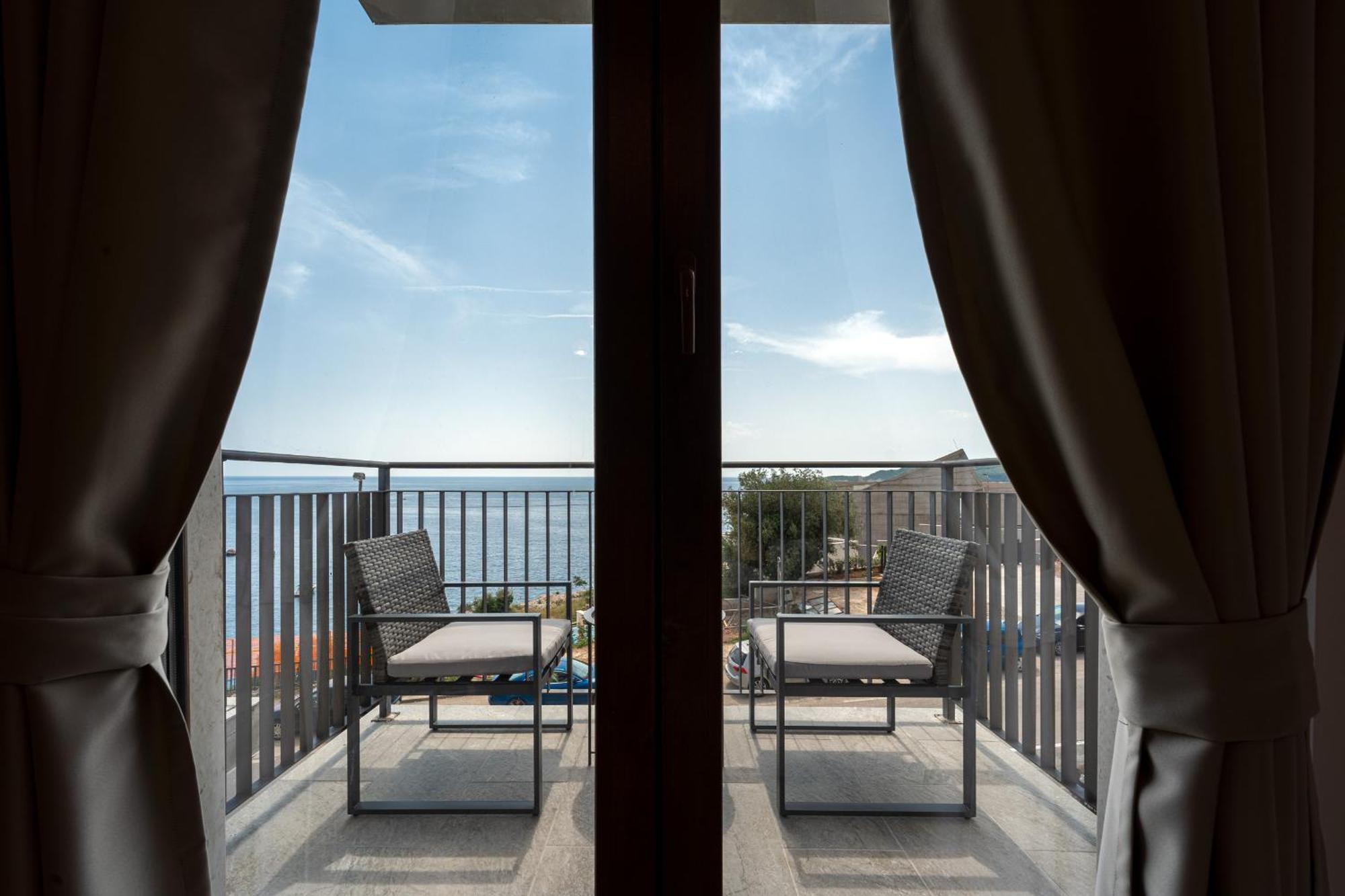 Niki Apartments Przno Sveti Stefan Extérieur photo